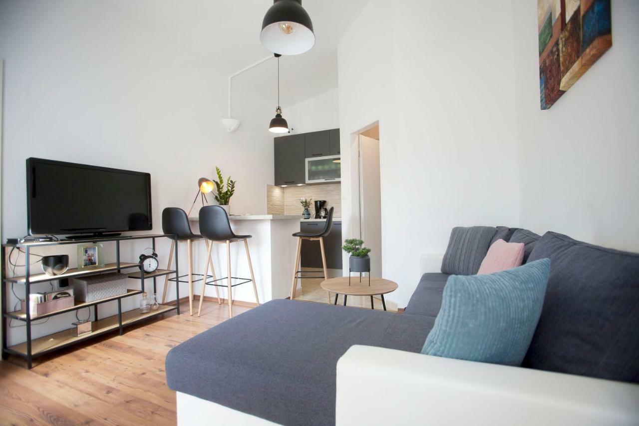 Apartment Ana Fažana Eksteriør bilde